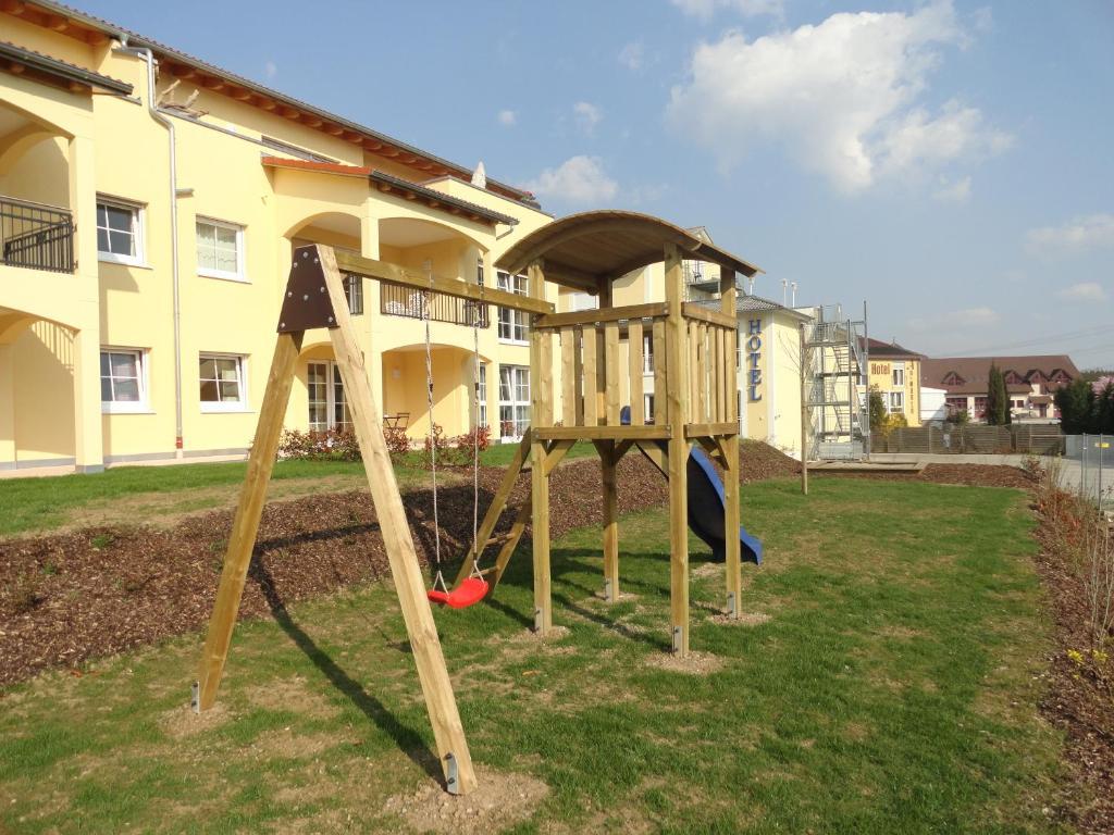 Apartment Frank - Bis Zu 3 Schlafzimmer Rust Ngoại thất bức ảnh