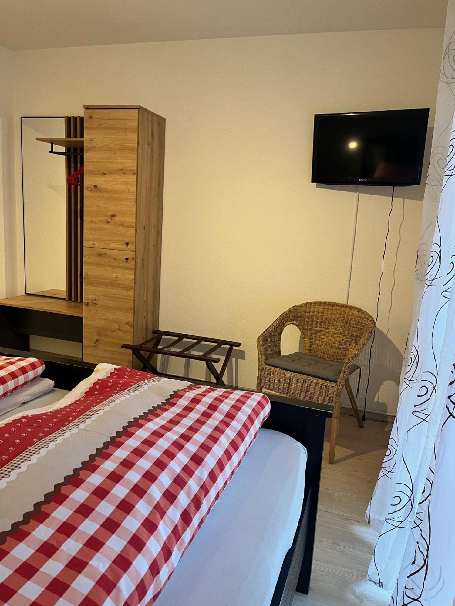 Apartment Frank - Bis Zu 3 Schlafzimmer Rust Ngoại thất bức ảnh