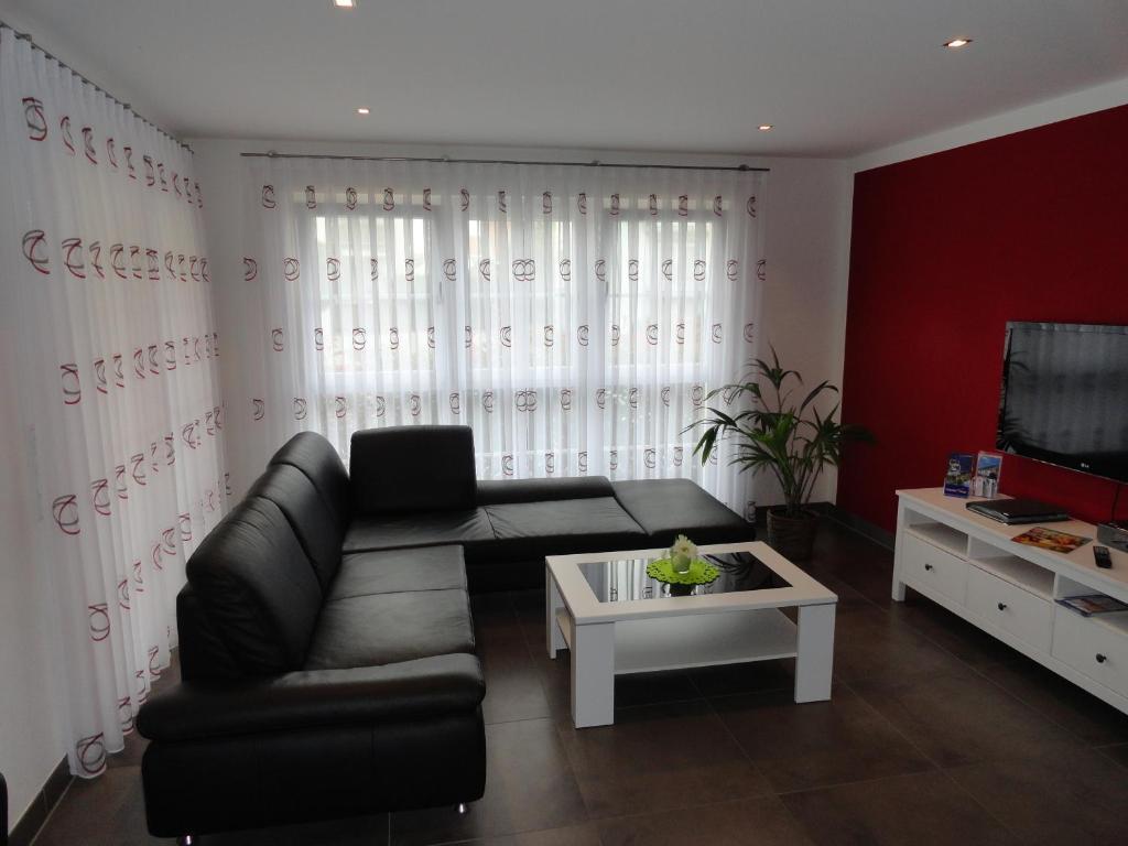 Apartment Frank - Bis Zu 3 Schlafzimmer Rust Ngoại thất bức ảnh